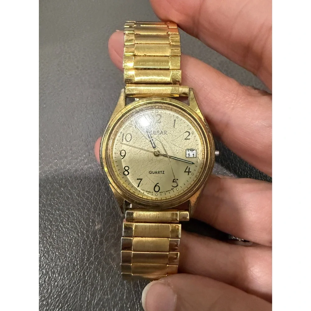 Vintage Pulsar Gold Tone Quartz Watch Date Window Speidel Band‎ V147-8020